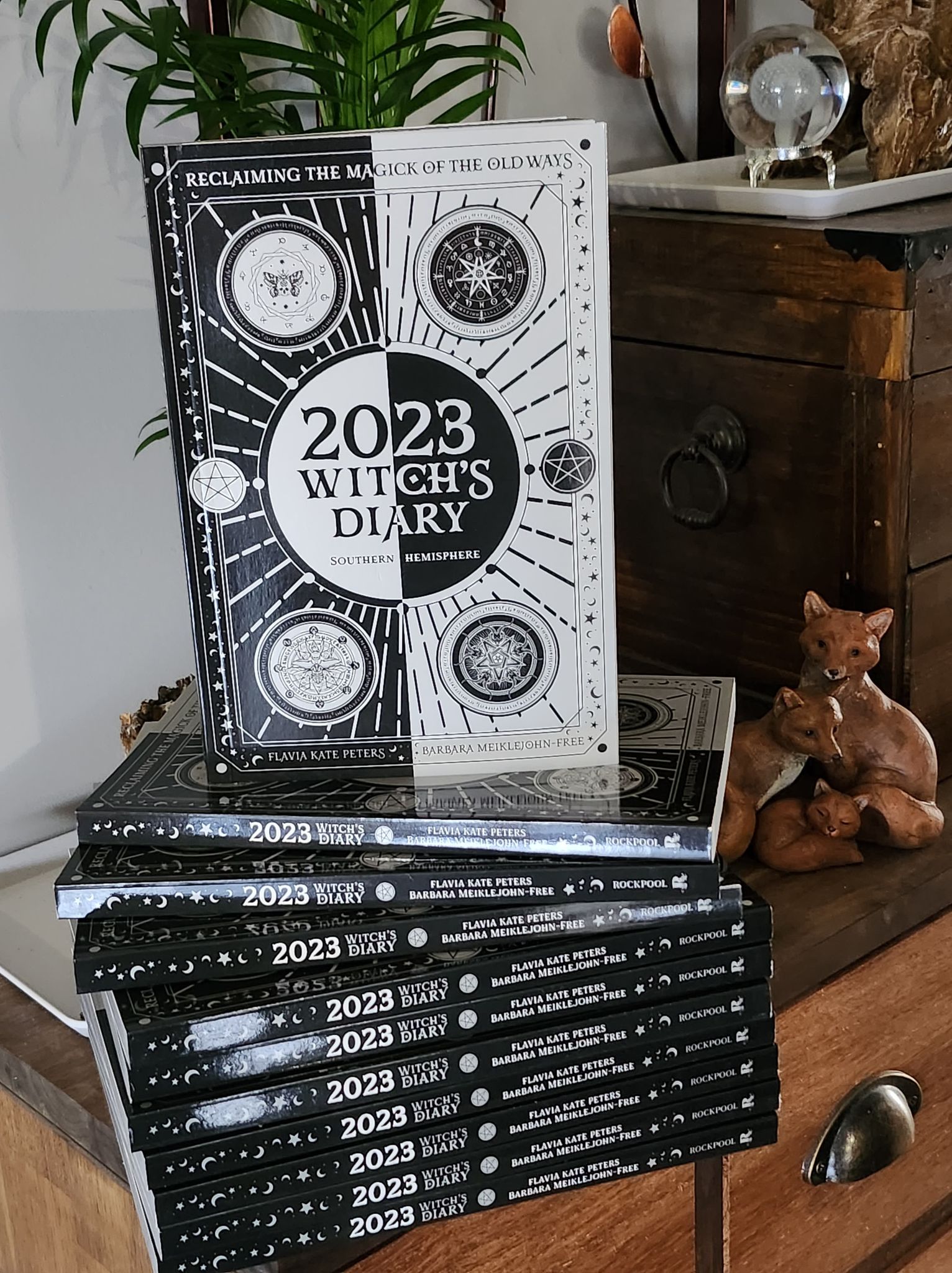 2023 SOUTHERN HEMISPHERE WITCH’S DIARY My Magick Cauldron